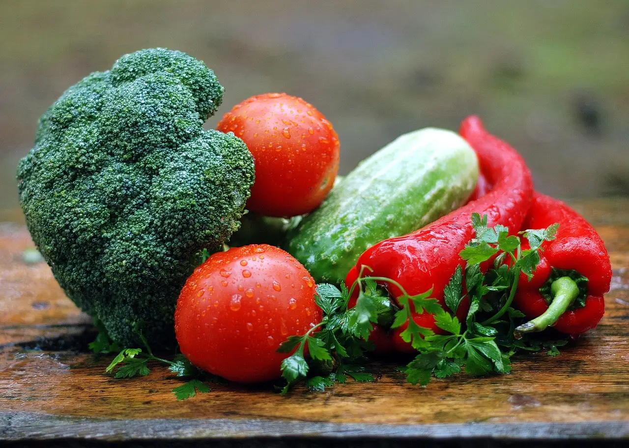 Mangiare verdure crude o cotte? Ecco la differenza