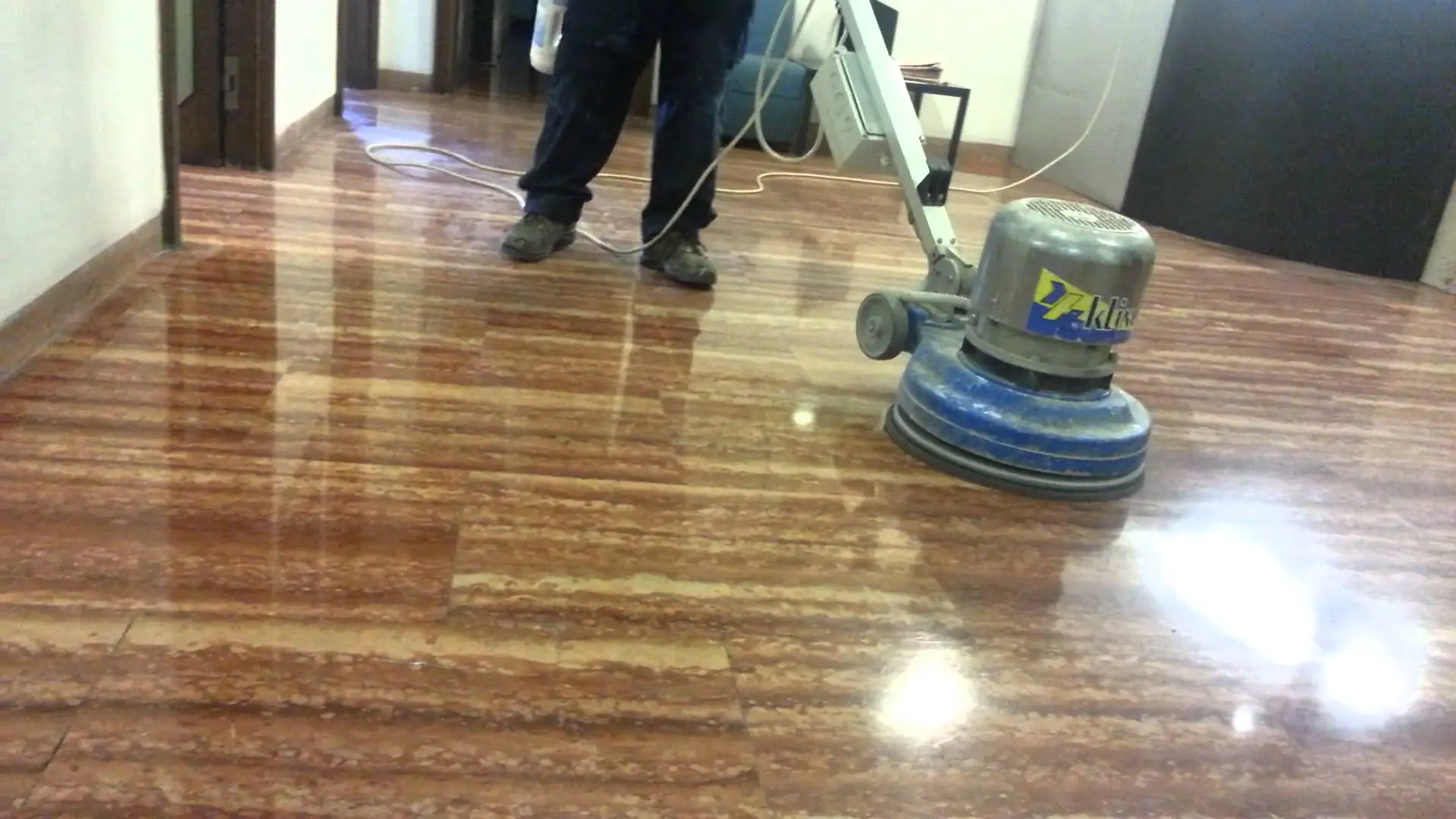 Come pulire i pavimenti in marmo senza rovinarli